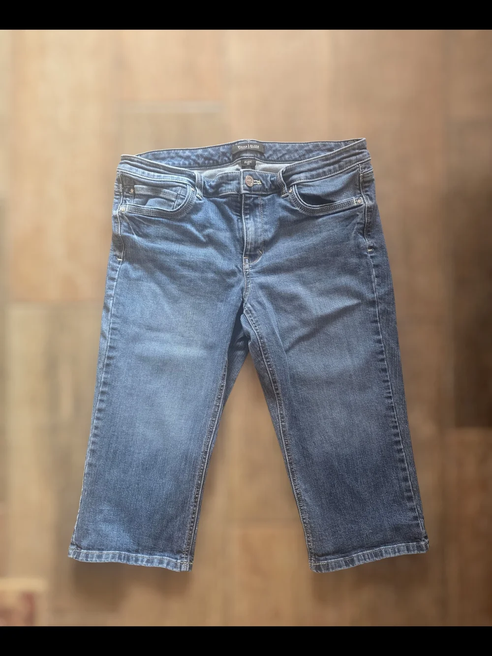 White House Black Market Blue Denim Crop Jean Shorts - Picture 1 of 6